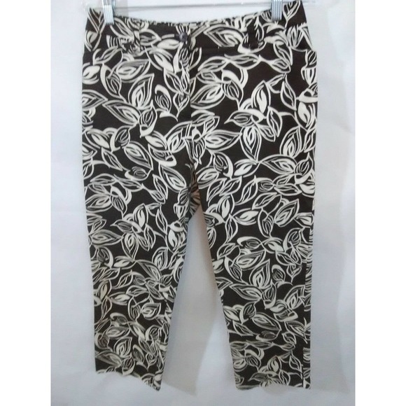 Jones New York Pants - Jones New York Signature  Women's Black Cream Floral Crop Capri Pants 6 Petite